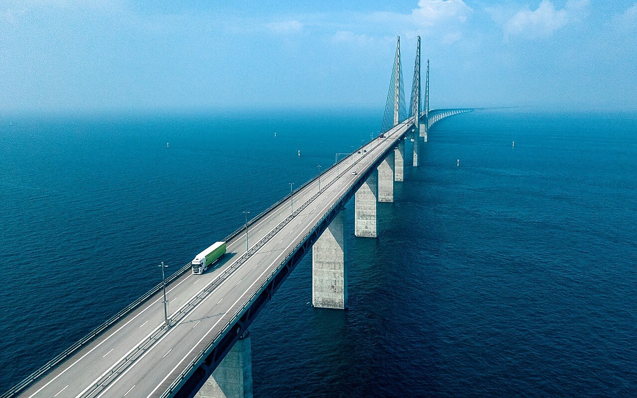 rücken, Fähren und Tunnel