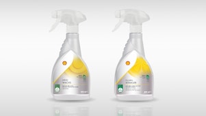 Abbildung der Shell Car Care Produkte Speed Wachs und Felgenreiniger.