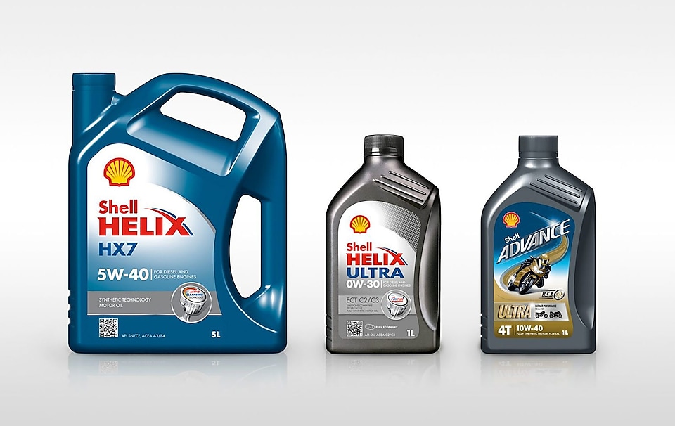 Shell Helix Motorenöle in Serie fototgrafiert